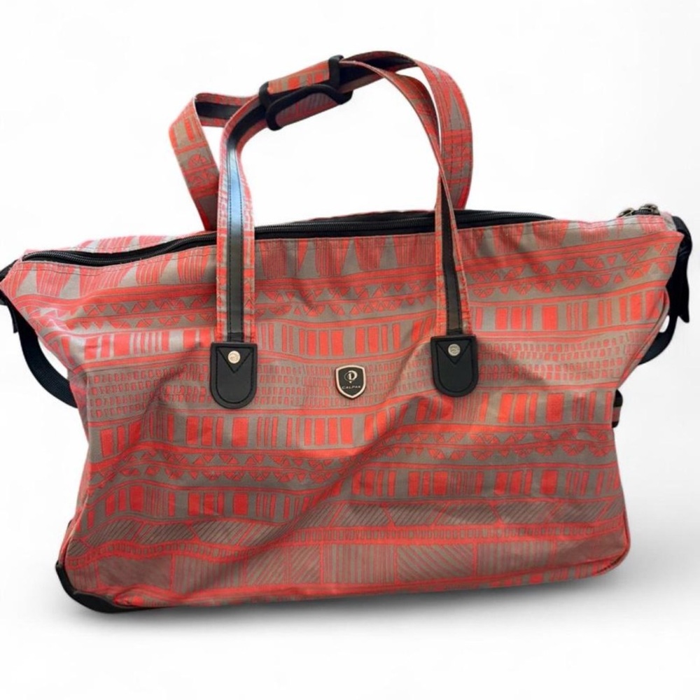 CALPAK Aztec print weekend roller duffle bag. EUC, shows no wear.